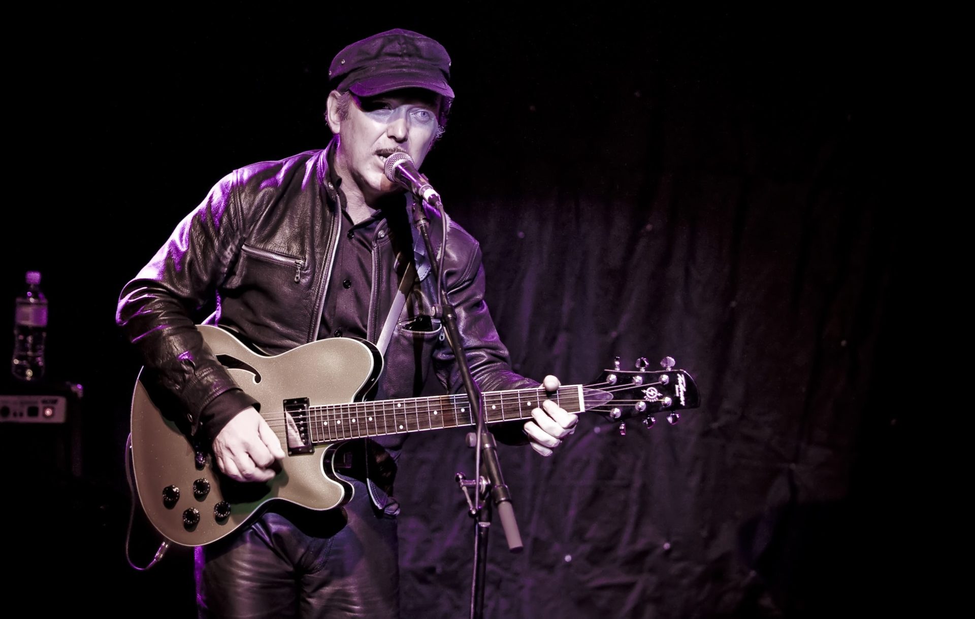 Dave Graney And The Lurid Yellow Mist @ Le Cascadeur, February ’09