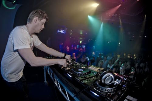 Ferry-Corsten-03