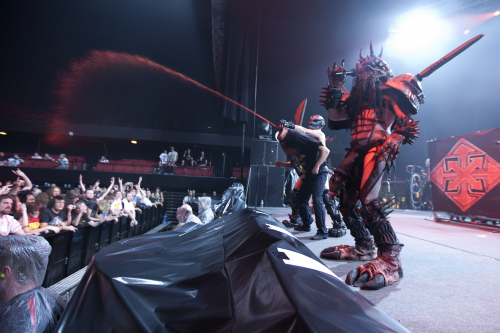 GWAR-06