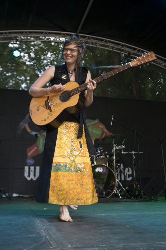 Heather-Frahn-And-The-Moonlight-Tide-06