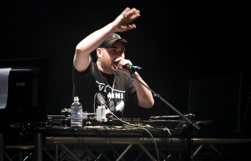 Hilltop-Hoods-03 (1) (1) (1) (1) (1) (1)