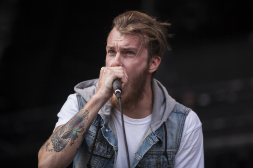 House-Vs-Hurricane-01