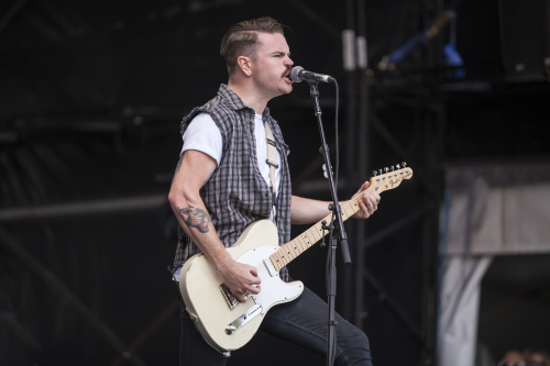 House-Vs-Hurricane-06