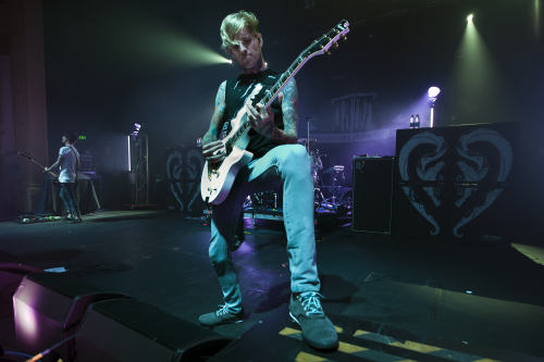 I-Killed-The-Prom-Queen-05