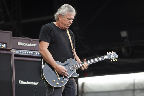 Iggy-And-The-Stooges-03