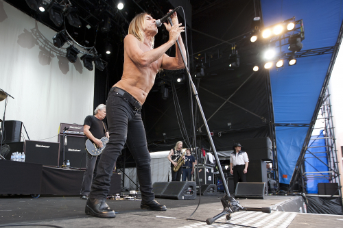 Iggy-And-The-Stooges-04