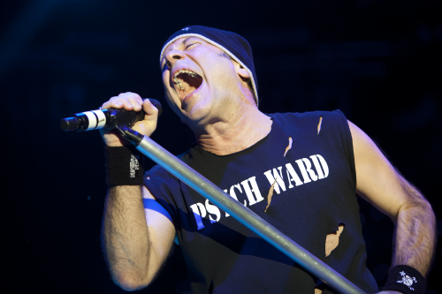 Iron-Maiden-01