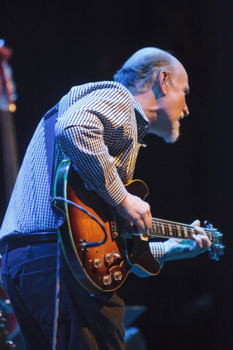 John-Scofield-Trio-07