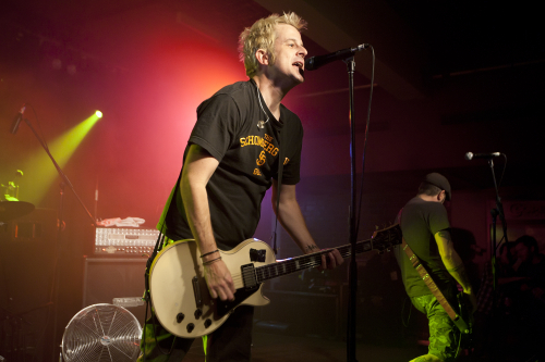 No-Use-For-A-Name-03