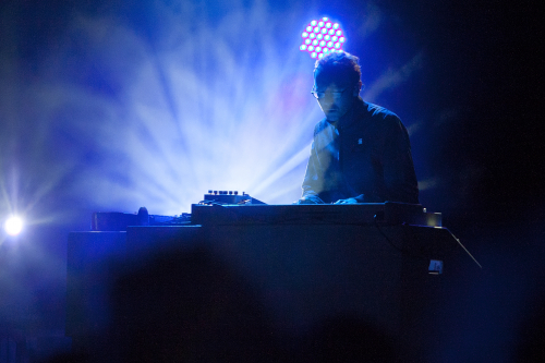 Noel-Gallaghers-High-Flying-Birds-04