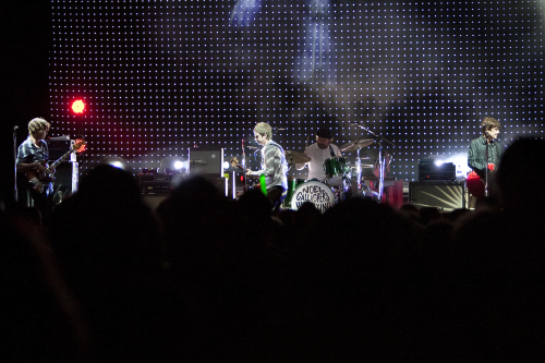 Noel-Gallaghers-High-Flying-Birds-08