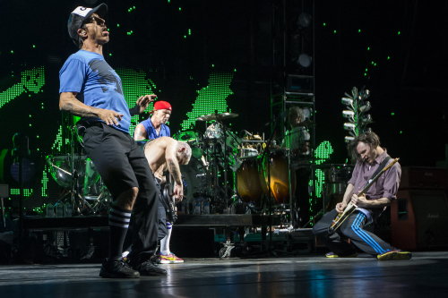 Red-Hot-Chili-Peppers-09