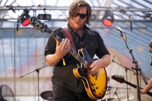 Ride-Into-The-Sun-03