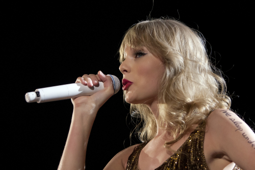 Taylor-Swift-01 (1)