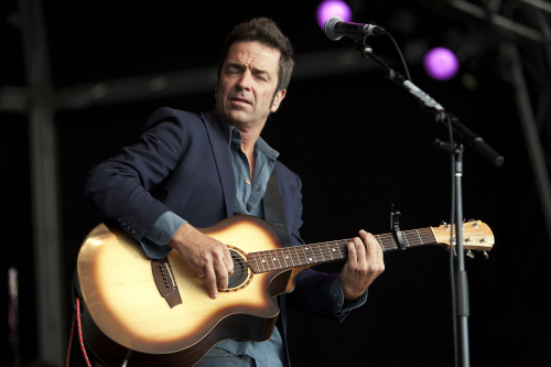 Tex-Perkins-And-The-Dark-Horses-04