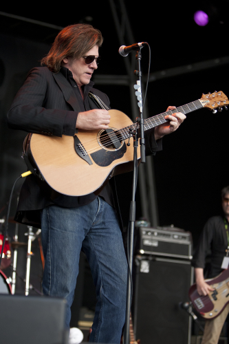 Tex-Perkins-And-The-Dark-Horses-07