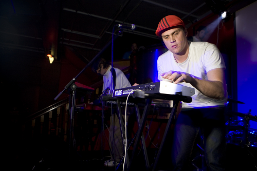 The-Levitators-02 (1)