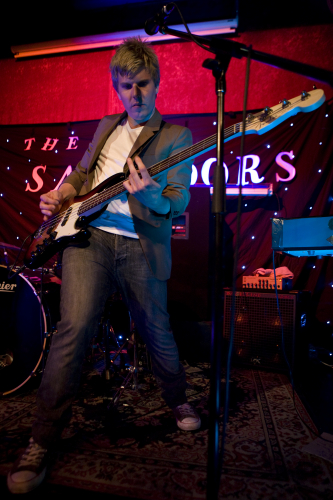 The-Salvadors-02 (1) (1) (1)