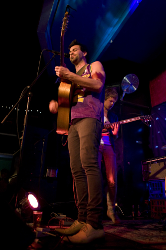 The-Salvadors-05 (1) (1) (1)