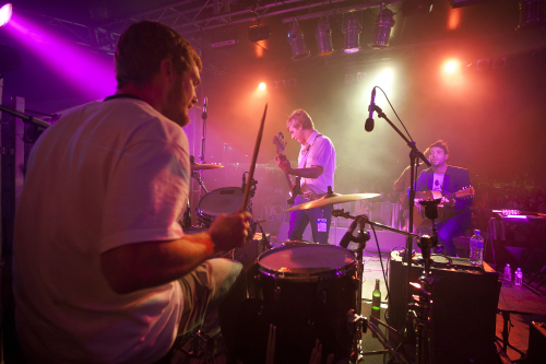 The-Salvadors-06 (1) (1)