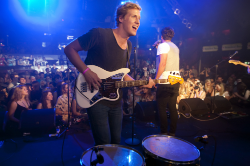 The-Shiny-Brights-04 (1) (1) (1) (1) (1)