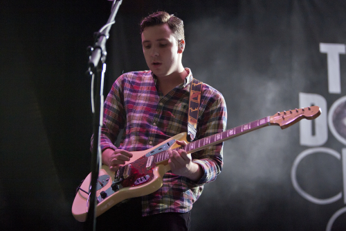 Two-Door-Cinema-Club-02