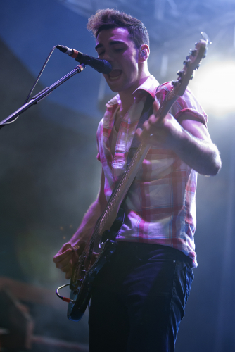 Two-Door-Cinema-Club-04