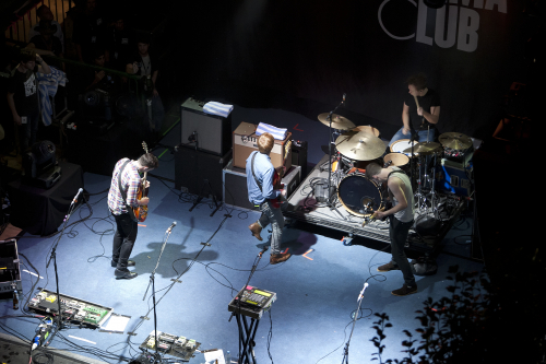 Two-Door-Cinema-Club-07