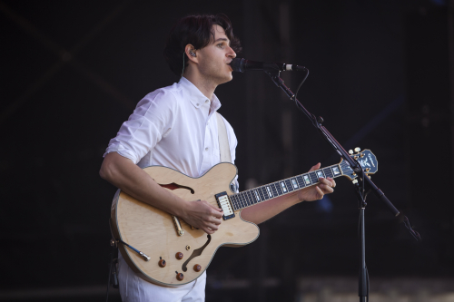 Vampire-Weekend-06
