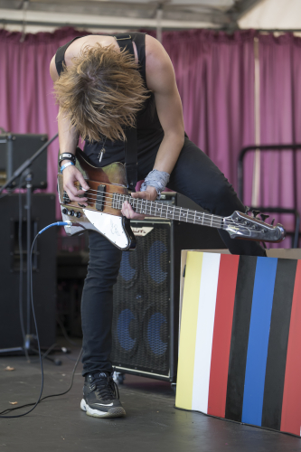 Walking-With-Thieves-08