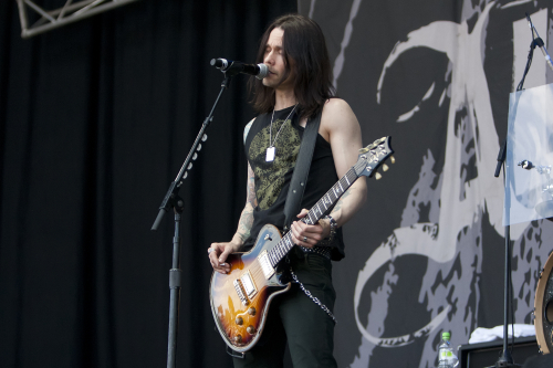 alter-bridge-03