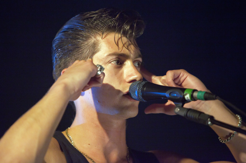 arctic-monkeys-03 (1)
