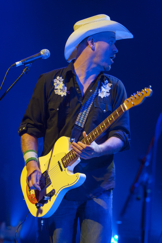 billy-bobs-all-star-jam-02