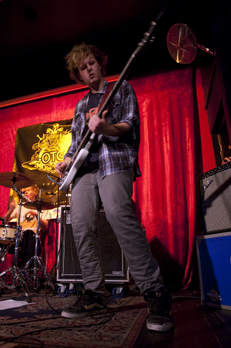 breakable-things-from-the-bookshelf-03