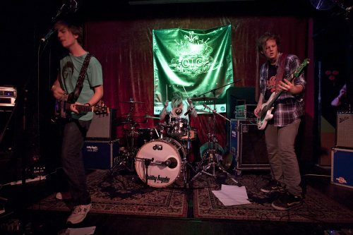 breakable-things-from-the-bookshelf-04