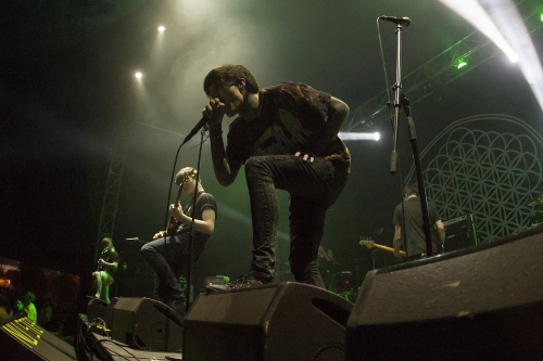 bring-me-the-horizon-03