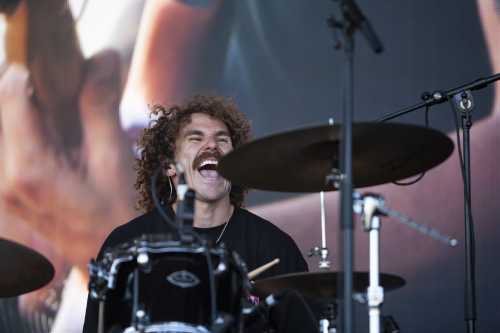 cheeky leash yours and owls 2025 05