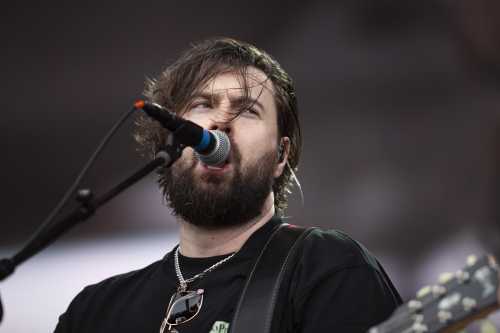 courteeners yours and owls 2025 07