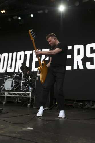 courteeners yours and owls 2025 10