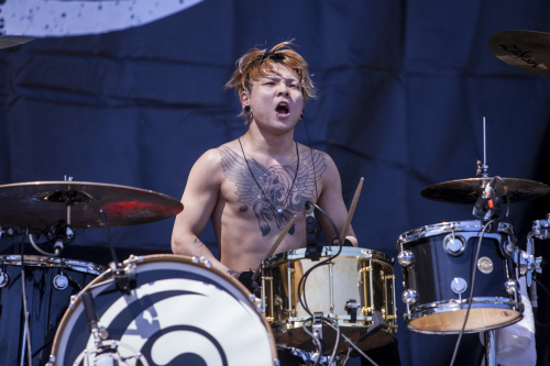 crossfaith-06