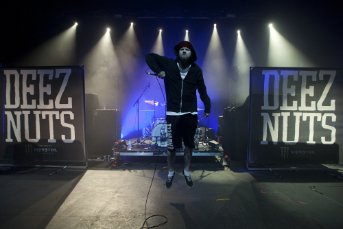 deez-nuts-05