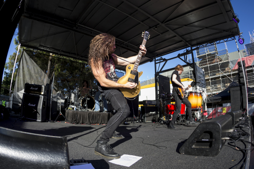 frankies world- famous house band uncaged festival 11