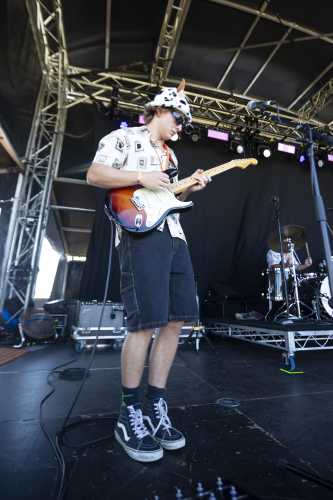 giraffehead yours and owls 2025 06