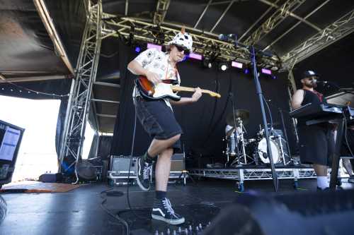 giraffehead yours and owls 2025 07