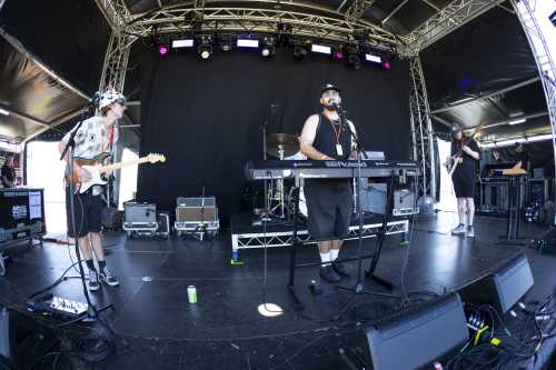 giraffehead yours and owls 2025 08