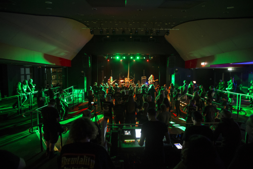 hidden intent the manning bar 15