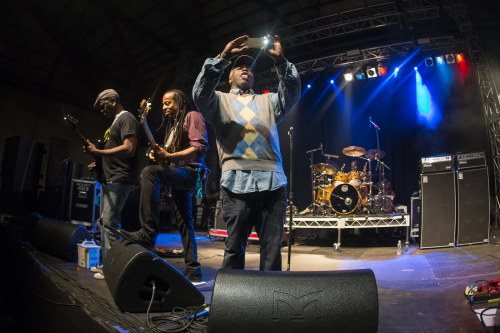 living colour soundwave 14 10