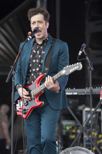 love fame tragedy yours  owls festival 02