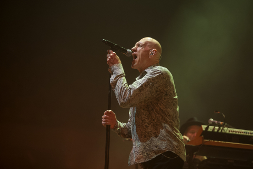 midnight oil win entertainment centre 01