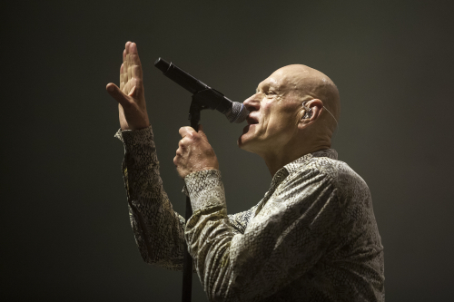 midnight oil win entertainment centre 10